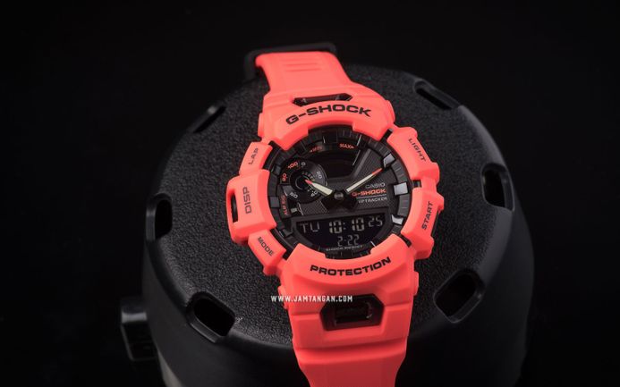 Casio G-shock G-Squad GBA-900-4ADR Black Digital Analog Dial Red Resin Band