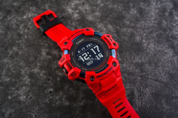 Casio G-Shock G-Squad GBD-H1000-4PR Tough Solar Black Digital Dial