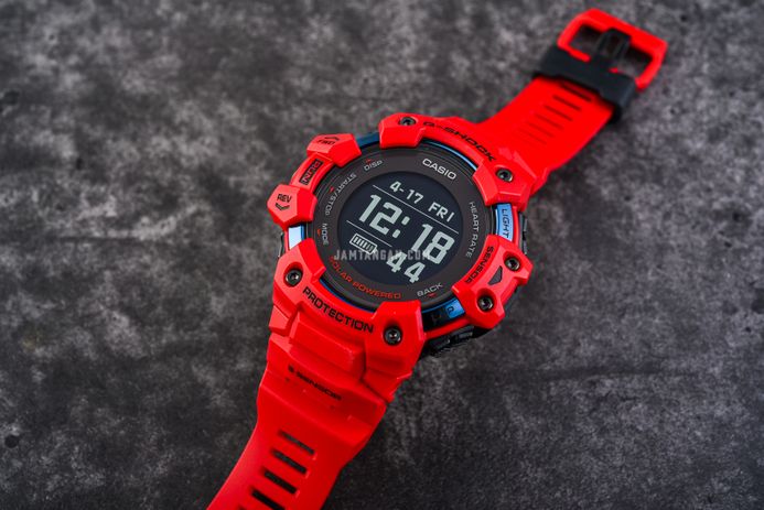 Casio G-Shock G-Squad GBD-H1000-4PR Tough Solar Black Digital Dial