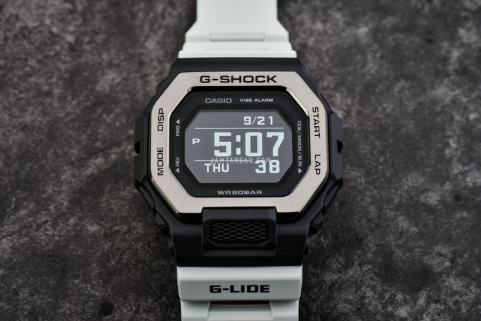 Casio G-Shock GBX-100TT-8DR G-Lide Men Digital Dial Grey Resin Band