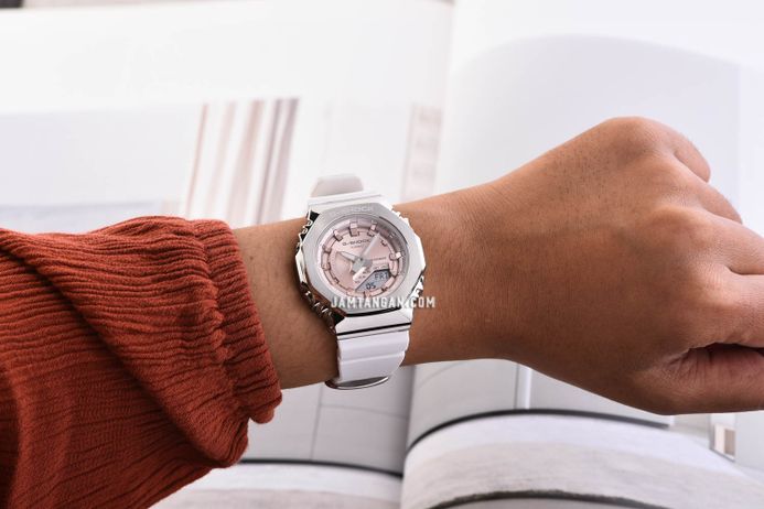 Casio G-Shock X ITZY GM-S2100WS-7ADR CasiOak Seasonal Collection Digital Analog Dial Resin Band