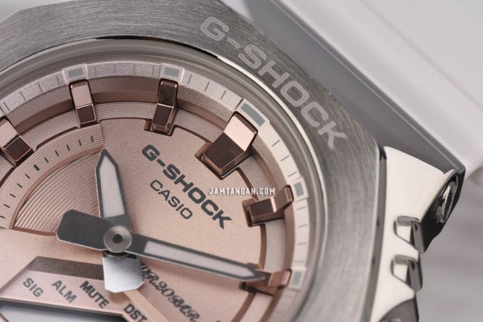 Casio G-Shock X ITZY GM-S2100WS-7ADR CasiOak Seasonal Collection Digital Analog Dial Resin Band