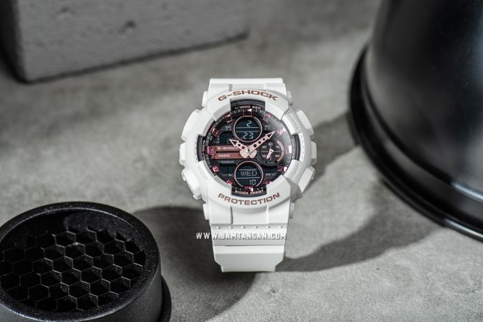 Casio G-Shock GMA-S140M-7A GMA-S140M-7ADR GMA Series Women Digital