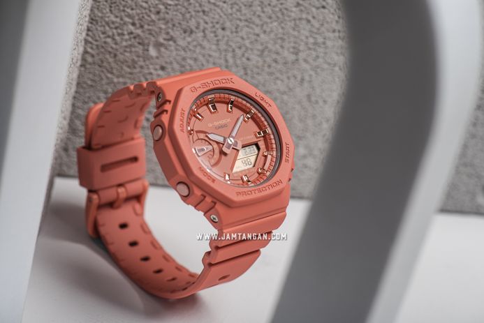 Casio G-Shock GMA-S2100-4A2DR Mini CasiOak Ladies Pink Digital Analog Dial Pink Resin Band