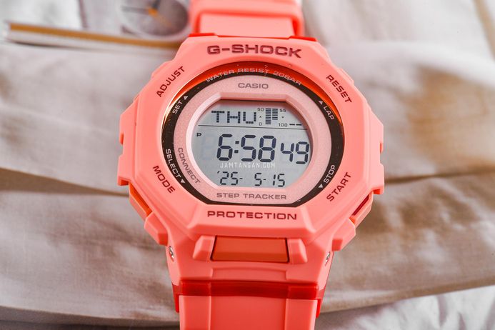 Casio G-Shock GMD-B300SC-4 GMD-B300SC-4JF G-Squad Step Tracker