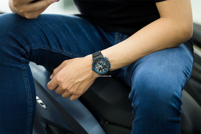 Casio G-Shock G-Steel GST-B200X-1A2 GST-B200X-1A2JF Digital