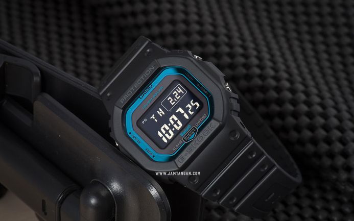 Casio G-Shock GW-B5600-2DR Men Digital Dial Black Resin Band