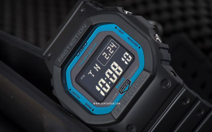 Casio G-Shock GW-B5600-2DR Men Digital Dial Black Resin Band