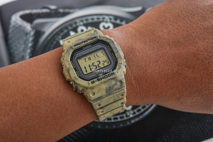 Casio G-Shock GW-B5600SL-5 GW-B5600SL-5DR Sand And Land Casio G-Shock GW-B5600SL-5 GW-B5600SL-5DR Sand And Land
