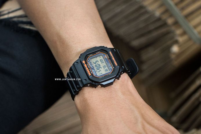 Casio G-Shock GW-M5610R-1 GW-M5610R-1JF Multi Band Water Resistant