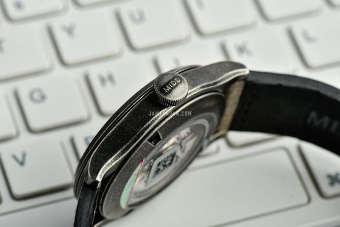 MIDO Multifort M032.607.36.050.00 Automatic Black Dial Grey Leather Strap