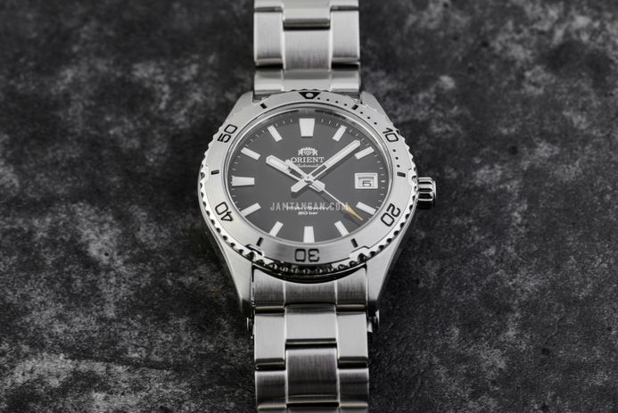 Orient Mako 40 RA-AC0Q01B Automatic Men Black Dial Stainless Steel Strap