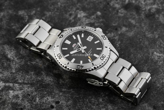 Orient Mako 40 RA-AC0Q01B Automatic Men Black Dial Stainless Steel Strap