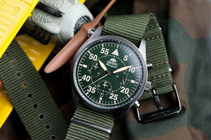 Orient Sports RA-KV0501E Chronograph Green Dial Green Army Nylon