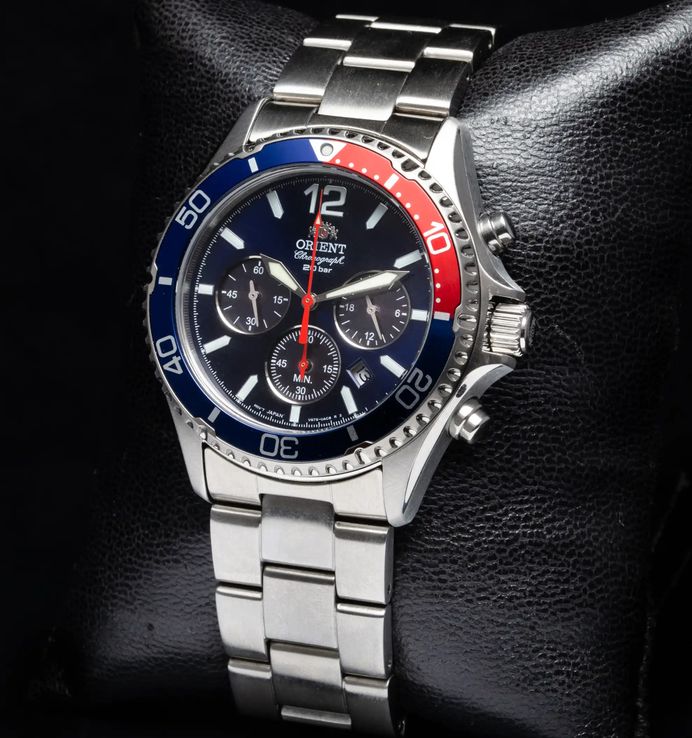 Orient Sports RA-TX0201L Mako Solar Pepsi Diver Chronograph Navy Blue Dial Metal Strap