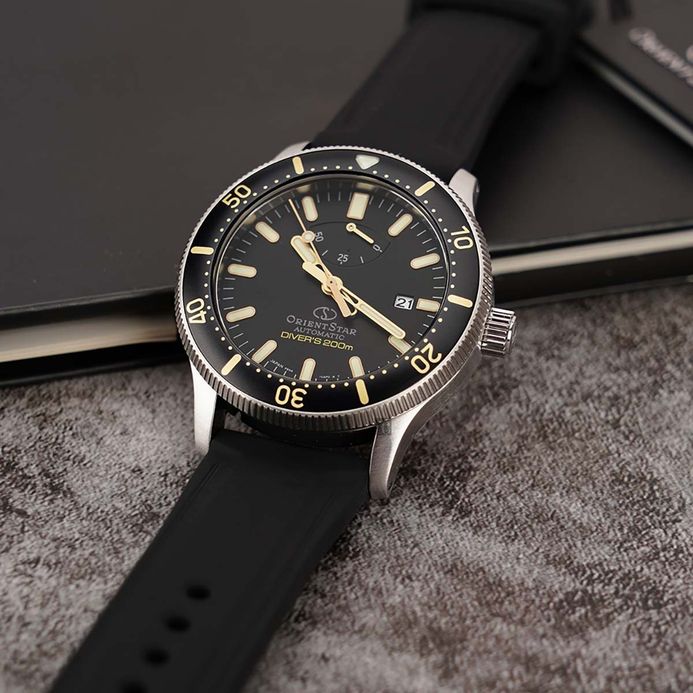 Orient Star RE-AU0303B Automatic Men Black Dial Black Silicone Strap