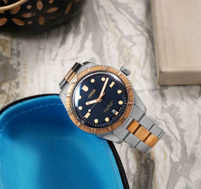 Oris Divers 01-733-7707-4355-07-8-20-17 Sixty-Five Blue Dial Dual Tone Stainless Steel Strap