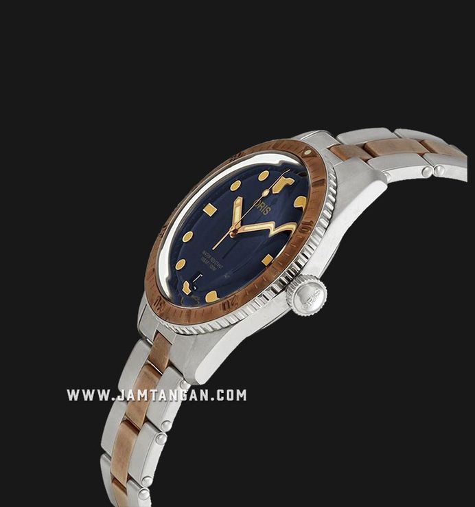 Oris Divers 01-733-7707-4355-07-8-20-17 Sixty-Five Blue Dial Dual Tone Stainless Steel Strap
