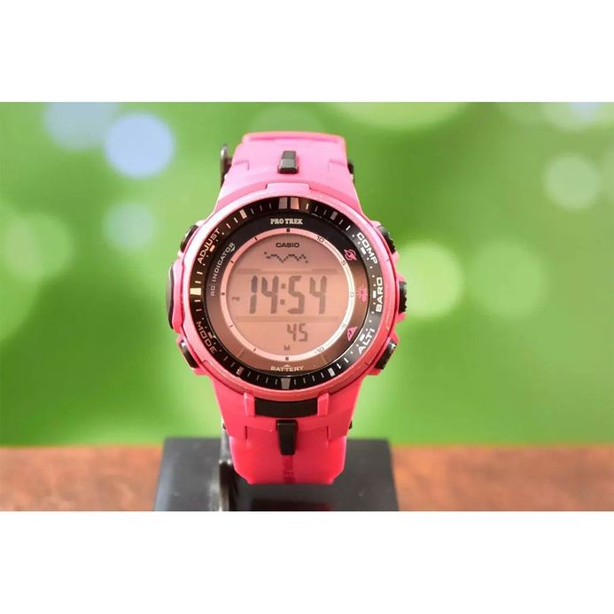 Casio Pro Trek PRW-3000-4B PRW-3000-4BDR Digital Display Dial Red