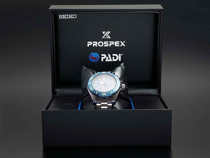 Seiko Prospex SBDJ015 PADI Solar Scuba Divers 200M Blue Dial