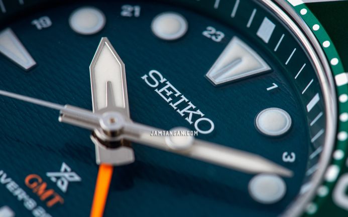 Seiko Prospex SFK003J1 Sumo Hulk GMT Solar Green Dial Stainless Steel Strap
