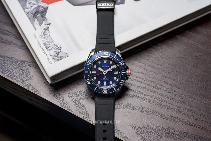 Seiko Prospex SNE593P1 Solar Divers 200M Blue Dial Black Silicone Strap