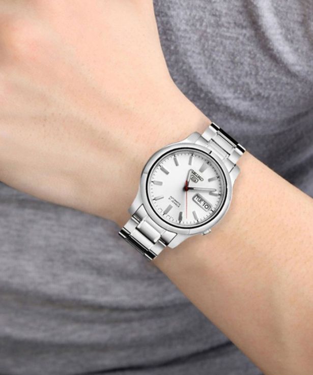 Seiko Sports SNK789K1 Automatic White Dial Stainless Steel Strap