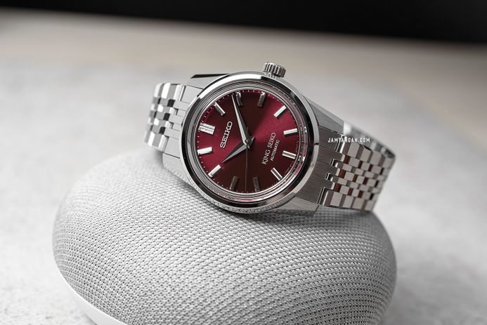 Seiko King Seiko SPB287J1 KSK Red Dial Stainless Steel Strap