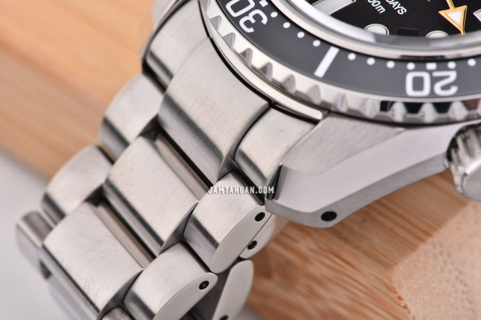 Seiko Prospex SPB383J1 Baby Marinemaster GMT Save the Ocean Black Dial Stainless Steel Strap
