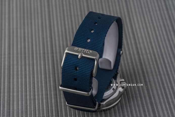 Seiko Sports SRPD51 SRPD51K2 SKX Sports Style Automatic Blue