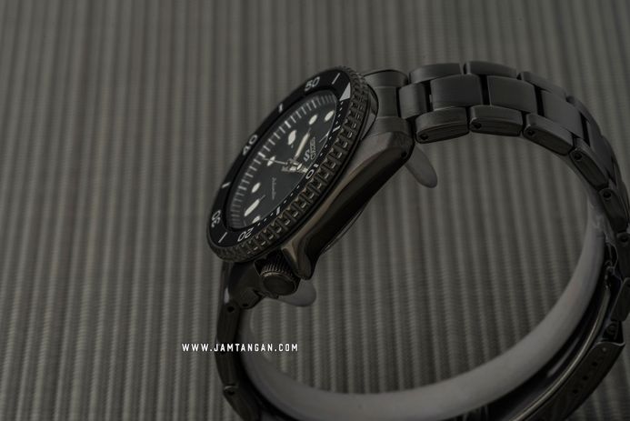 Seiko 5 Sports SRPD65K1 5KX SKX Sports Style Automatic Black Dial Gunmetal Stainless Steel Strap