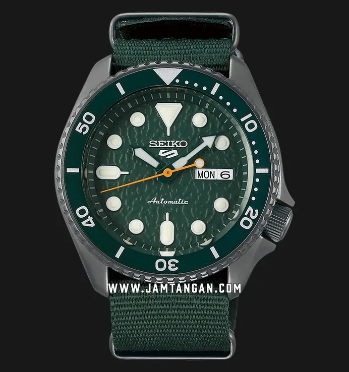 Seiko 5 Sports SRPD77K1 5KX Avocado SKX Sports Style Automatic Green Dial Green Nylon Strap