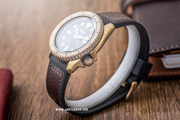 Seiko 5 srpe80k1 deals
