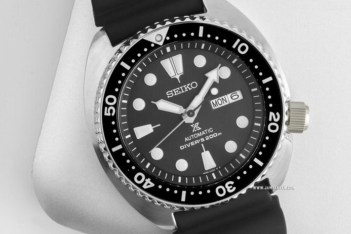 Seiko Prospex SRPE93K1 Turtle Automatic Divers 200M Black Dial Black Rubber Strap