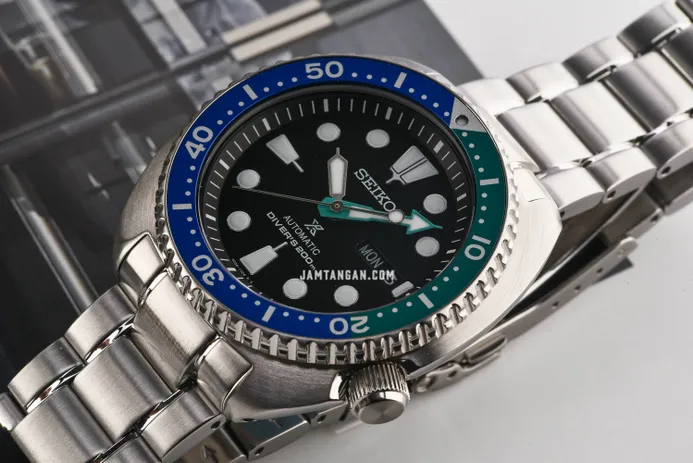 Seiko Prospex SRPJ35K1 Tropical Lagoon Special Edition Turtle Black Dial Stainless Steel Strap