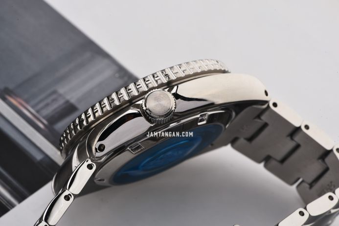 Seiko Prospex SRPJ35K1 Tropical Lagoon Special Edition Turtle Black Dial Stainless Steel Strap
