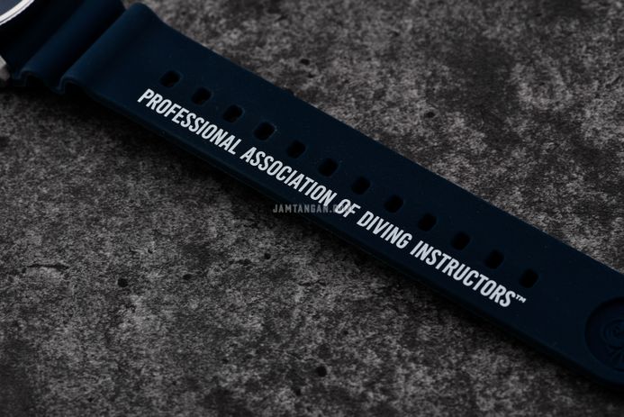 Seiko Prospex SRPJ93K1 King Samurai PADI Great Blue Dial Blue Silicone Strap Special Edition