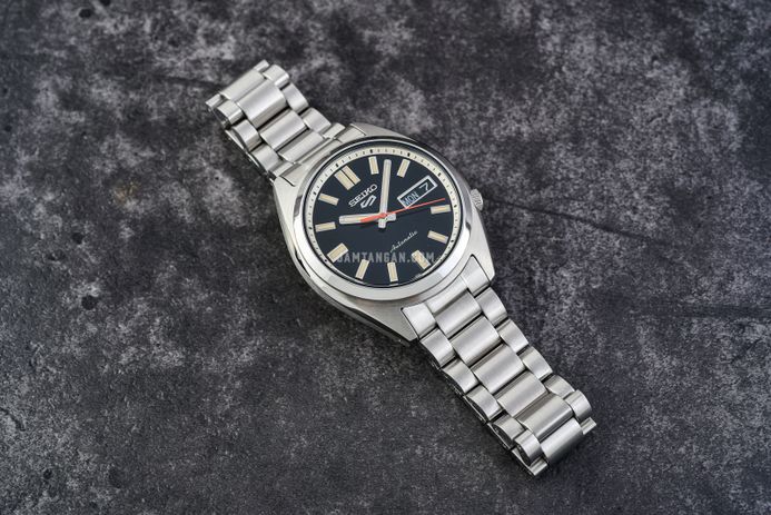 Seiko 5 Sports SRPK89K1 SNXS Series Men Black Dial Stainless Steel Strap