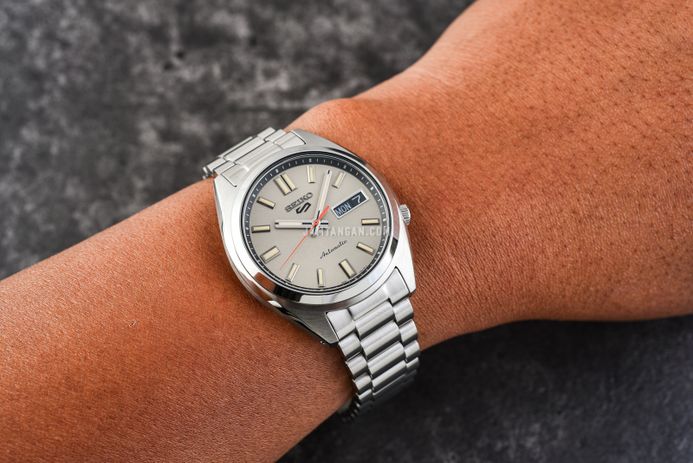 Seiko 5 Sports SRPK91K1 SNXS Series Men Champagne Dial Stainless Steel Strap