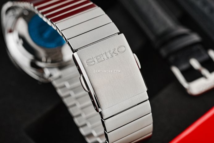 Seiko 5 Sports SRPL03K1 Heritage Design Re-creation Grey Dial + Extra Strap Limited Edition