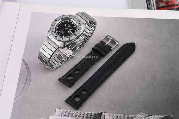 Seiko 5 Sports SRPL05K1 Heritage Design Re-creation Black Dial + Extra Strap Limited Edition