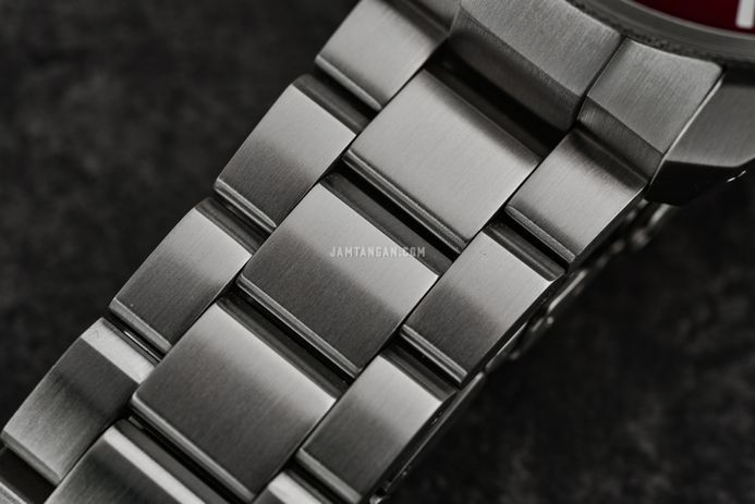 Seiko Prospex SRPL11K1 Diver Samurai Shog-Urai Red Dial Stainless Steel Strap