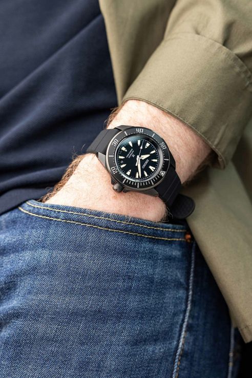 Seiko Prospex SRPL15K1 Diver Samurai Shog-Urai Black Dial Black Silicone Strap