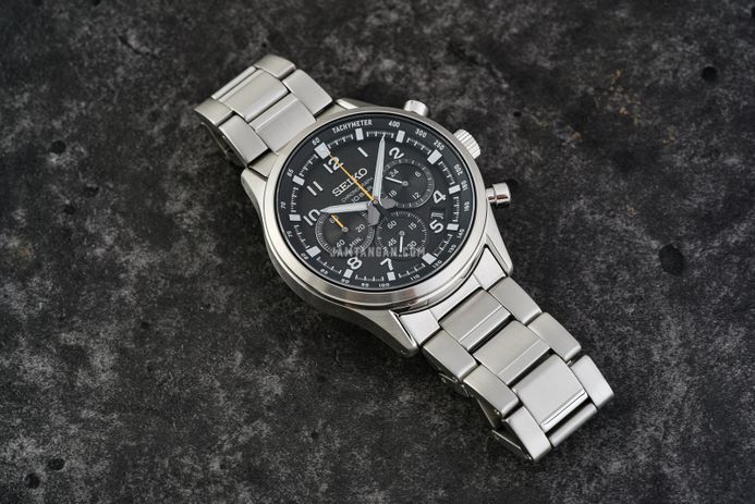 Seiko Chronograph SSB447P1 Discover More Black Dial Stainless Steel Strap