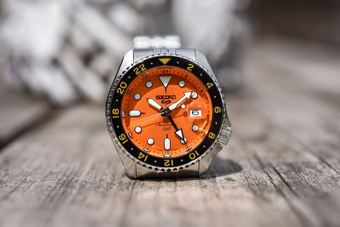 Seiko 5 Sports SSK005K1 SKX Sports Style GMT Mikan Orange Automatic Orange Dial St. Steel Strap