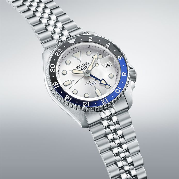 Seiko 5 Sports SSK033K1 SKX Series Automatic GMT Silver Dial Stainless Steel Strap