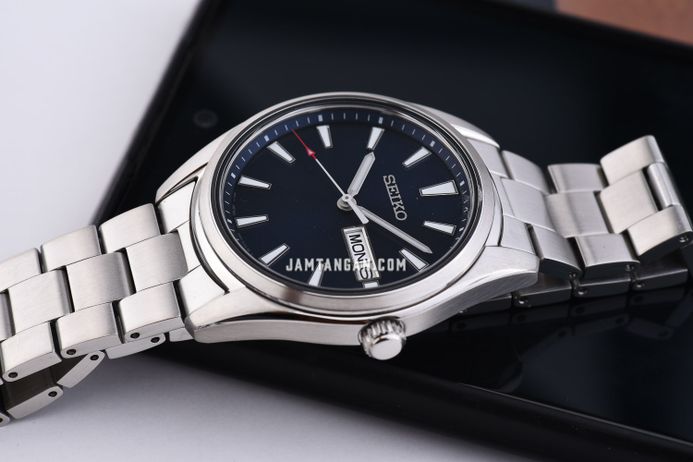 Seiko Classic SUR341 SUR341P1 Blue Dial Stainless Steel Strap