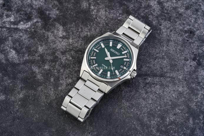 Seiko Classic SUR503P1 Discover More Green Dial Stainless Steel Strap