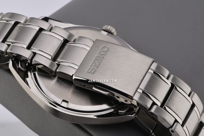 Seiko Classic SUR533P1_SUR527P1 Dress Olive Green Dial Stainless Steel Strap