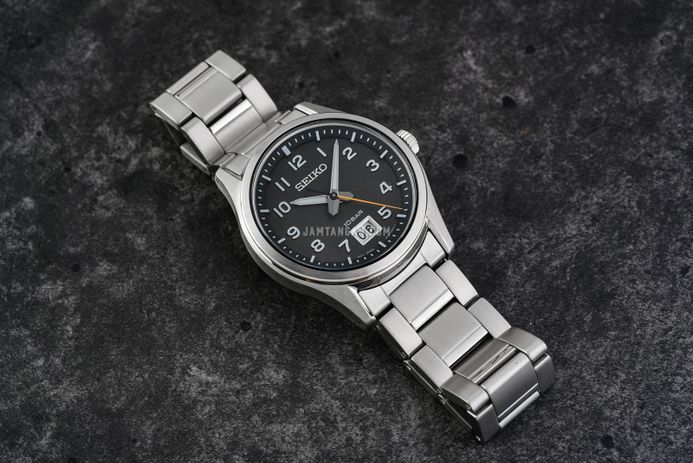 Seiko SUR569P1 Discover More Men Black Dial Stainless Steel Strap